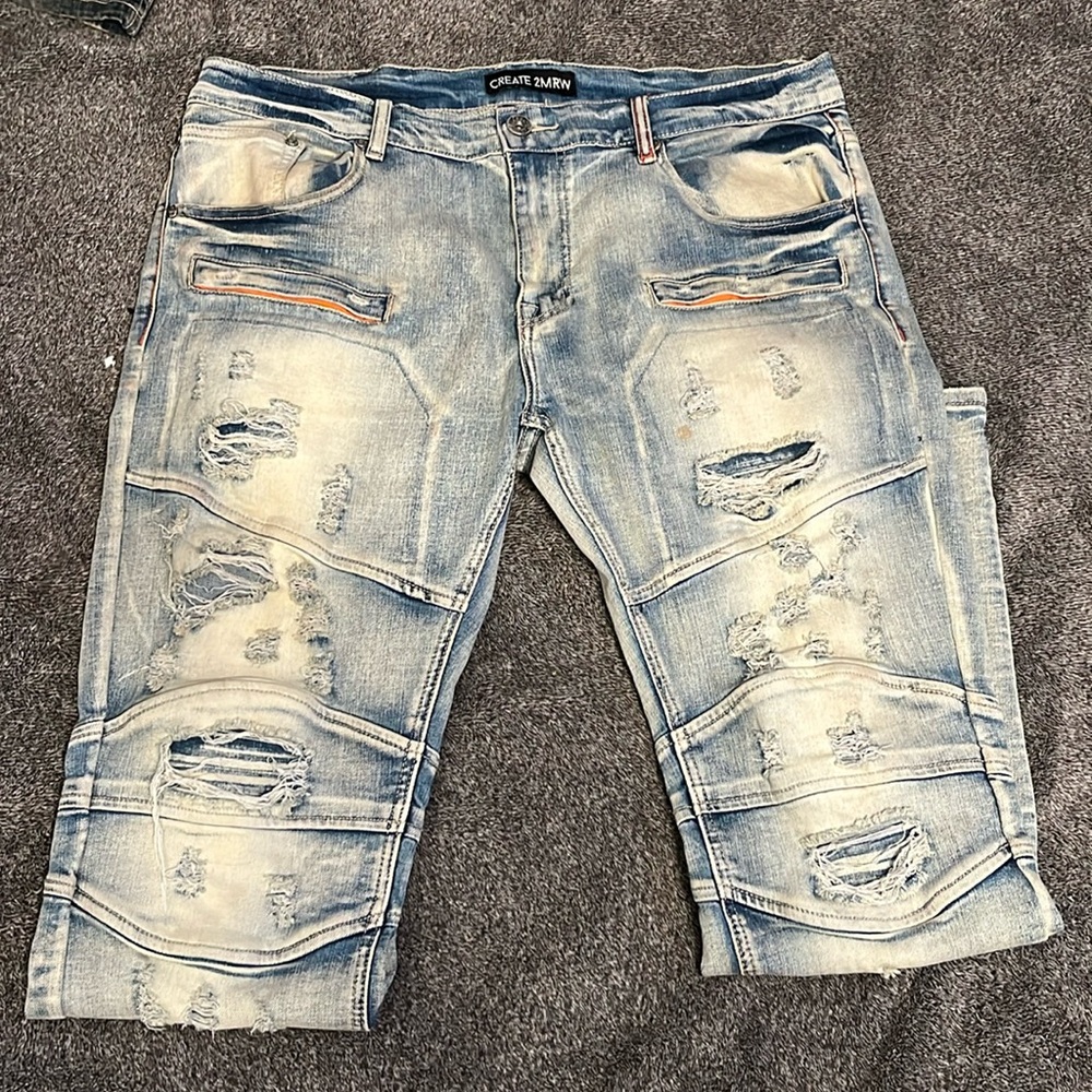 DENIM JEANS